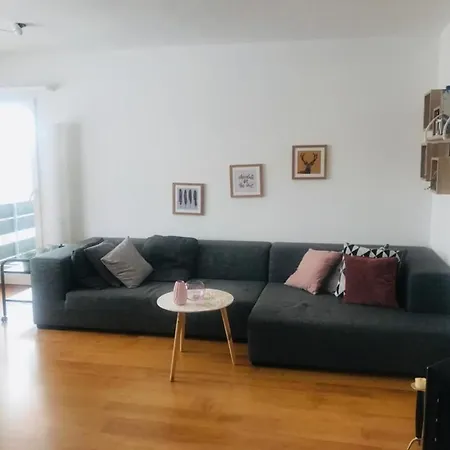 Befang, Apartment *